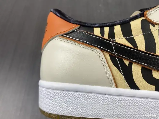 Reps LUCY DH6932-100 Jordan of the Air OG Tiger Year Low 1 0615